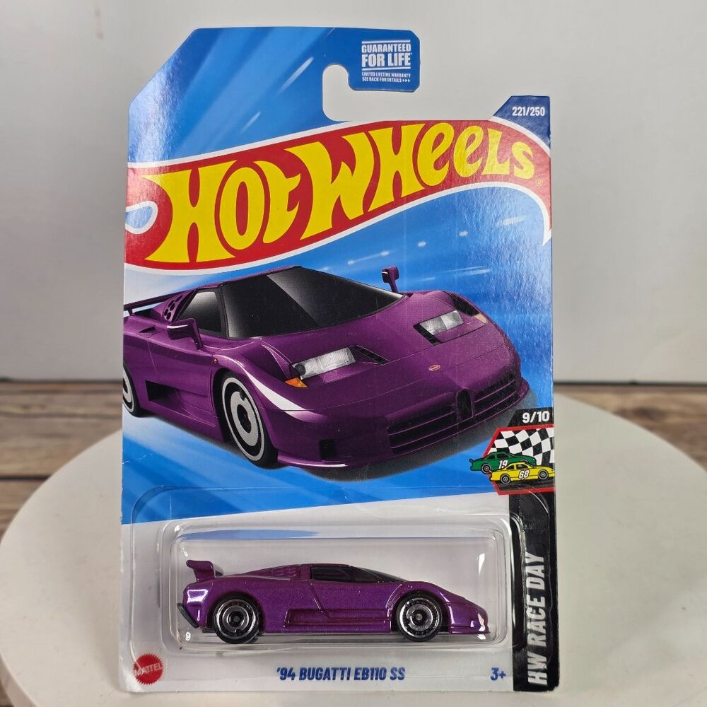 Hot Wheels 94 Bugatti EB110 SS Die-Cast Car
